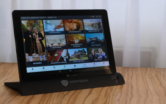 In-Room Tablet mit digitaler Gästemappe better.guest im Parkhotel Emstaler Höhe