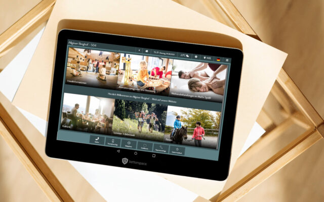In-Room Tablet mit digitaler Gästemappe better.guest im Hotel Allgäuer Berghof mit Babyphonefunktion