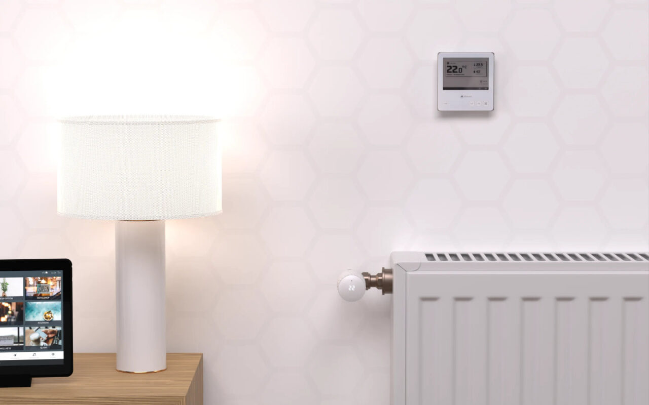 fan coil und heizkörper thermostat im hotelzimmer