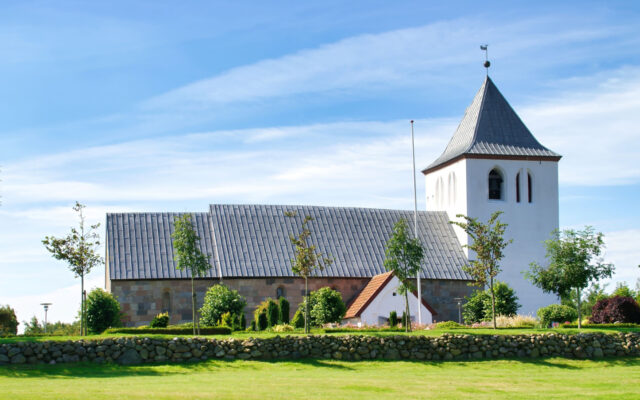 Kirche Außenansicht Klimaschutz