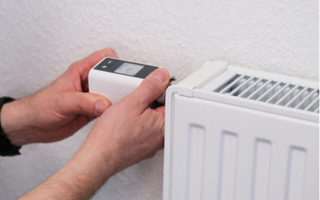 techniker Installation dnt thermostat better.energy